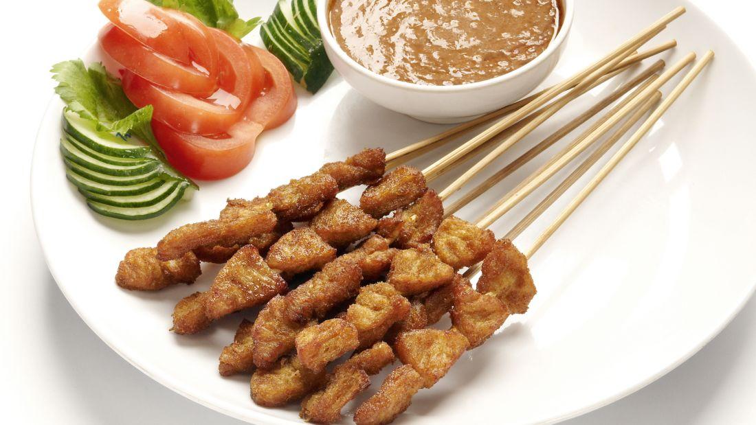 Featured Post Image - CNN Travel: In Singapore, an entire street dedicated to satay